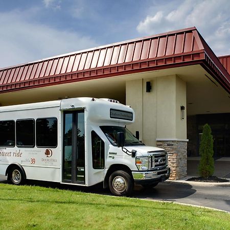 Doubletree By Hilton Dearborn Hotel Exterior photo