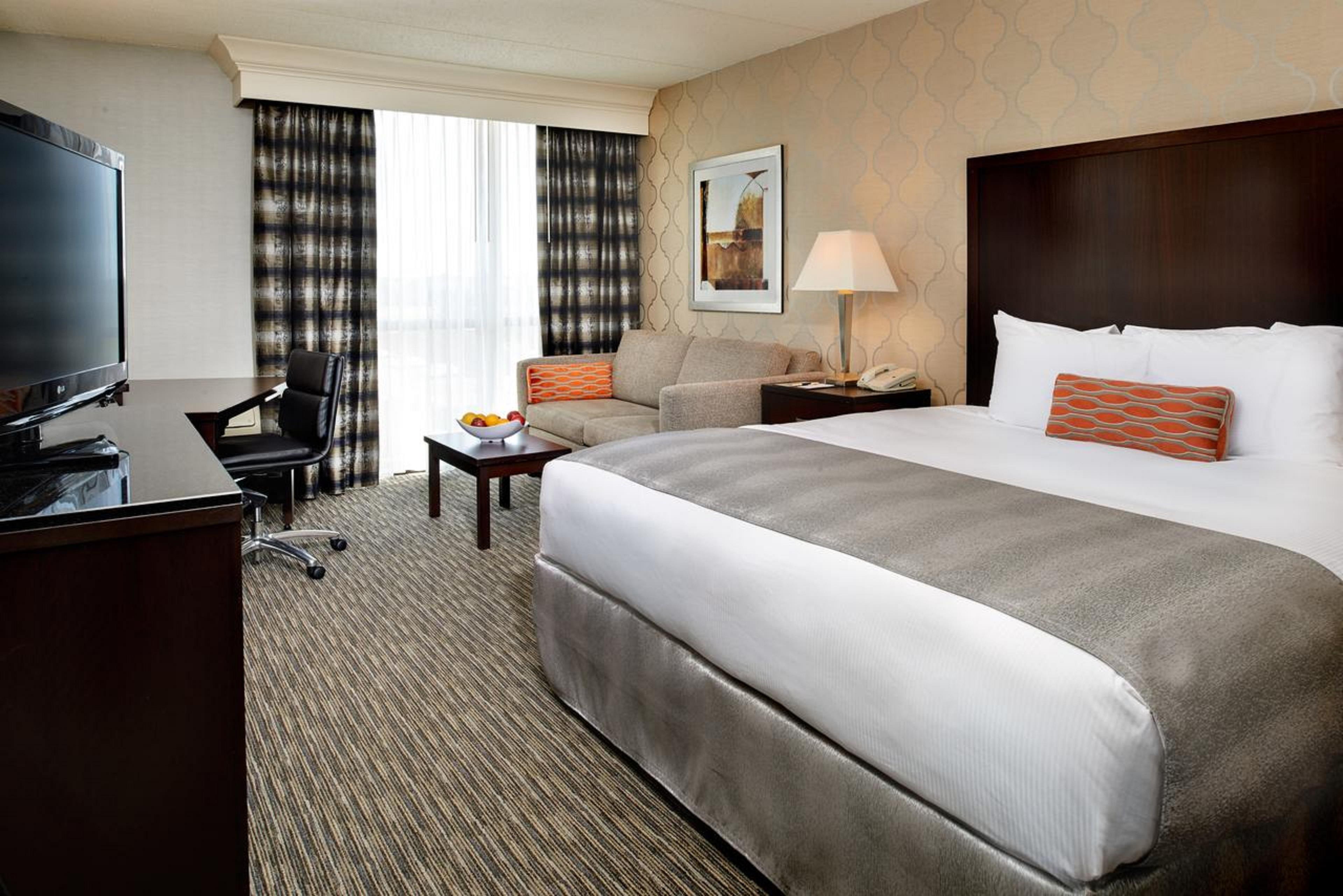 Doubletree By Hilton Dearborn Hotel Exterior photo