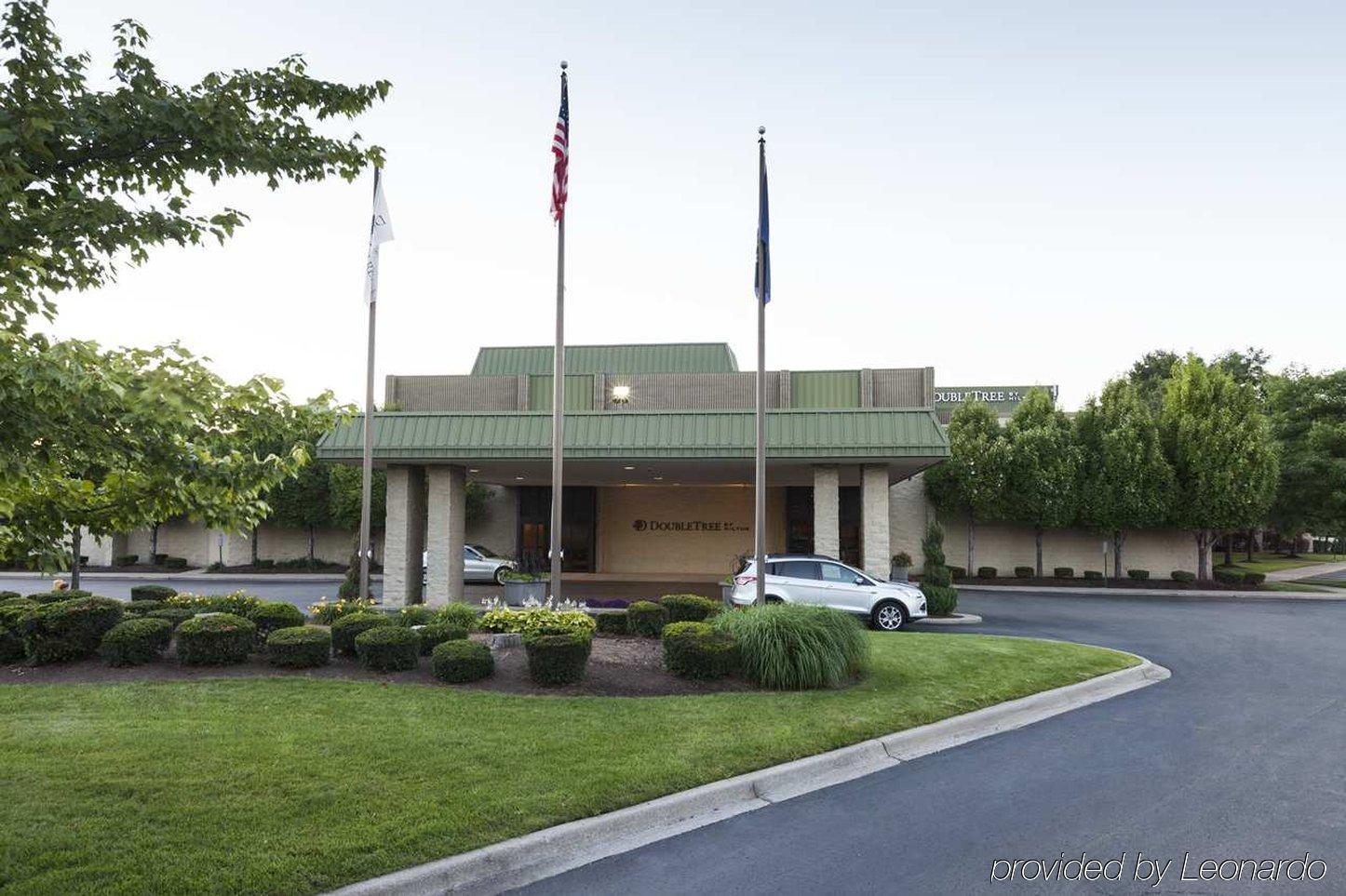 Doubletree By Hilton Dearborn Hotel Exterior photo