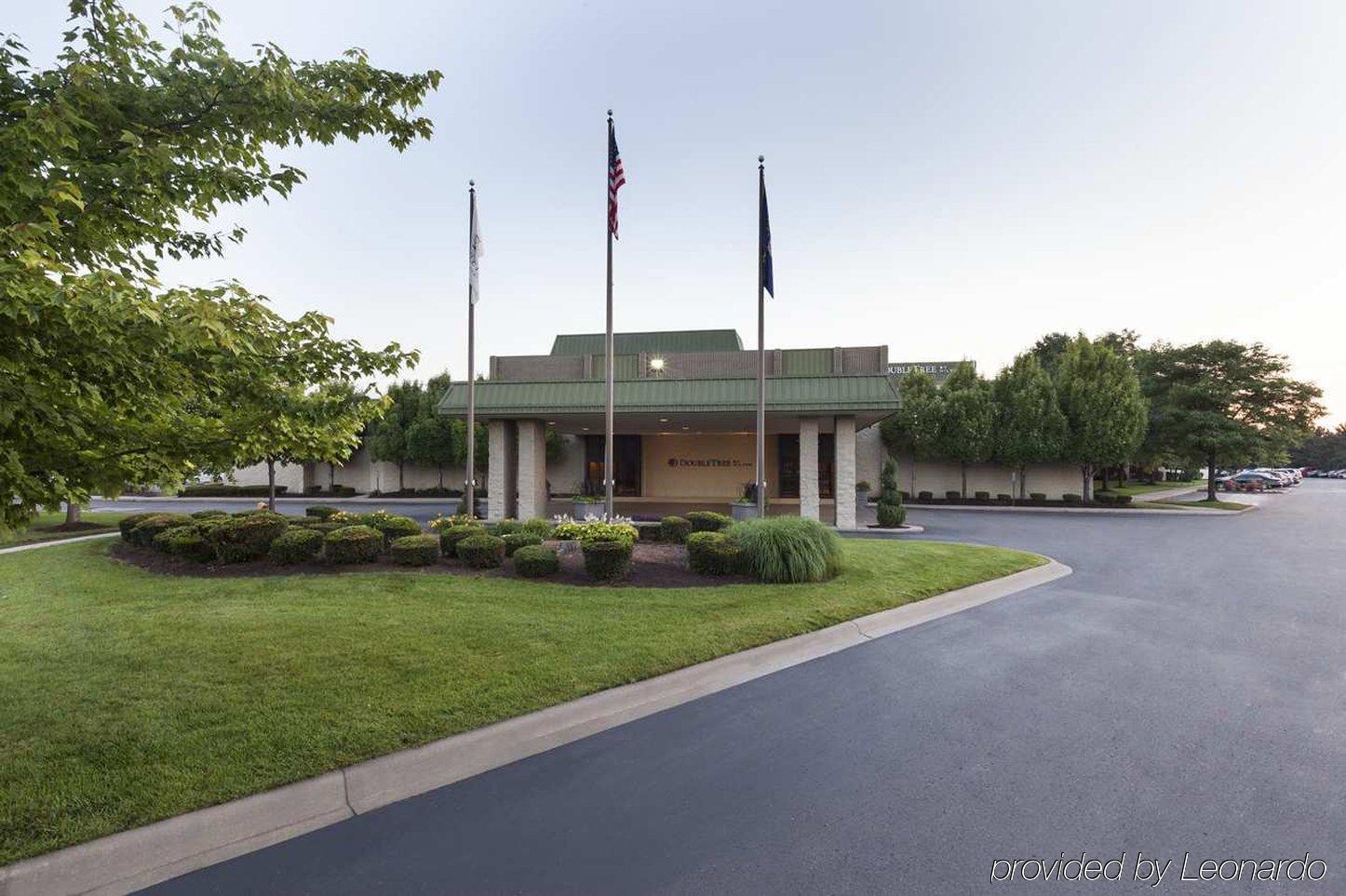 Doubletree By Hilton Dearborn Hotel Exterior photo